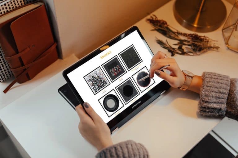 smartmockups_jzy02uw8